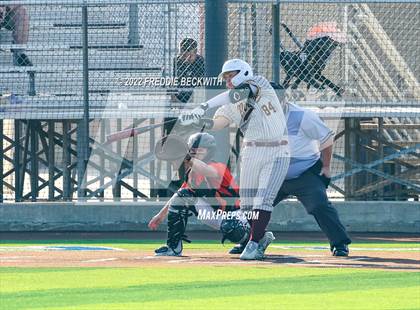 Thumbnail 1 in Collinsville vs. Petrolia (UIL 2A Area Playoff) photogallery.