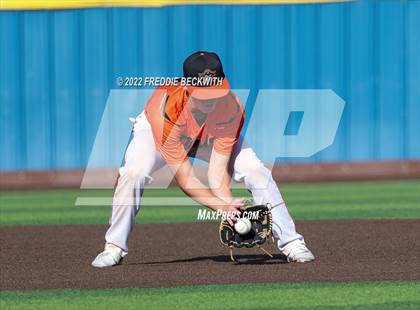 Thumbnail 2 in Collinsville vs. Petrolia (UIL 2A Area Playoff) photogallery.