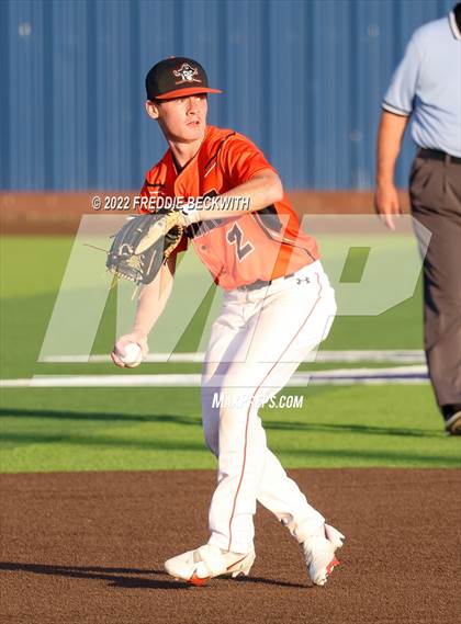 Thumbnail 1 in Collinsville vs. Petrolia (UIL 2A Area Playoff) photogallery.