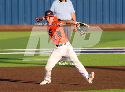 Thumbnail 3 in Collinsville vs. Petrolia (UIL 2A Area Playoff) photogallery.