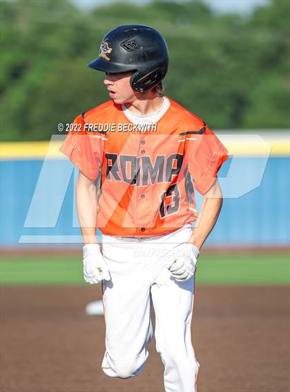 Thumbnail 2 in Collinsville vs. Petrolia (UIL 2A Area Playoff) photogallery.