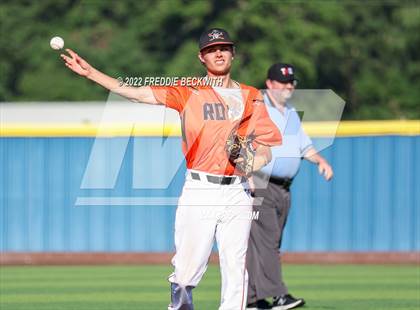 Thumbnail 2 in Collinsville vs. Petrolia (UIL 2A Area Playoff) photogallery.