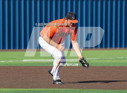 Thumbnail 1 in Collinsville vs. Petrolia (UIL 2A Area Playoff) photogallery.