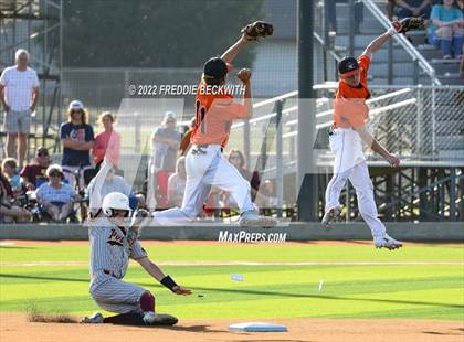 Thumbnail 2 in Collinsville vs. Petrolia (UIL 2A Area Playoff) photogallery.