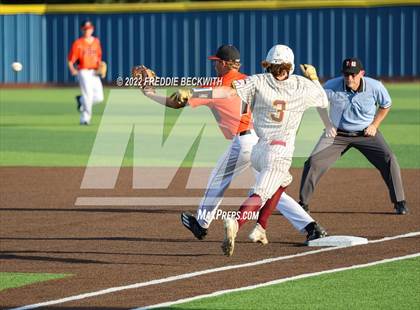 Thumbnail 3 in Collinsville vs. Petrolia (UIL 2A Area Playoff) photogallery.