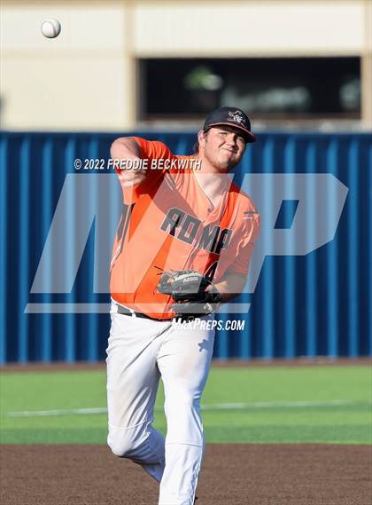 Thumbnail 1 in Collinsville vs. Petrolia (UIL 2A Area Playoff) photogallery.