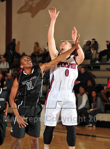 Thumbnail 2 in King vs. Maranatha (MaxPreps Holiday Classic) photogallery.