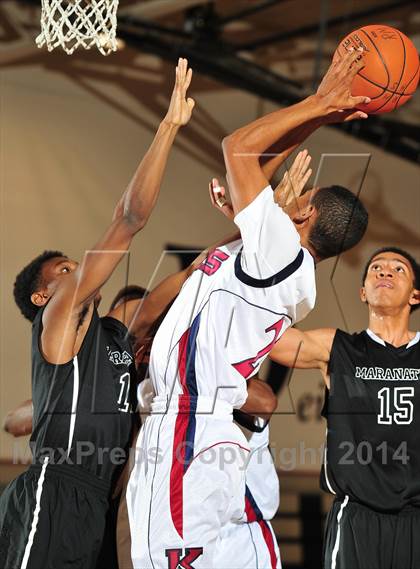 Thumbnail 2 in King vs. Maranatha (MaxPreps Holiday Classic) photogallery.