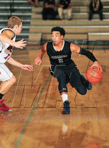 Thumbnail 2 in King vs. Maranatha (MaxPreps Holiday Classic) photogallery.