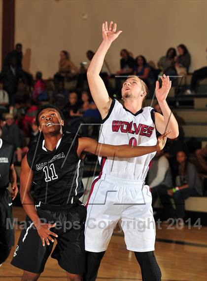 Thumbnail 3 in King vs. Maranatha (MaxPreps Holiday Classic) photogallery.