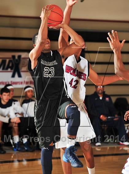 Thumbnail 1 in King vs. Maranatha (MaxPreps Holiday Classic) photogallery.