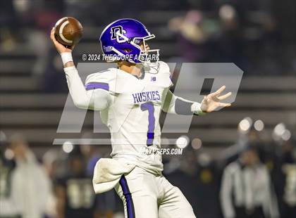 Thumbnail 2 in Douglas County vs. Arapahoe (CHSAA 5A 1st Round) photogallery.