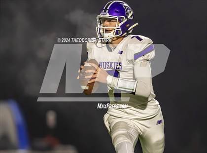 Thumbnail 3 in Douglas County vs. Arapahoe (CHSAA 5A 1st Round) photogallery.