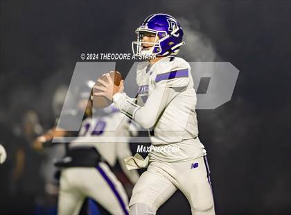 Thumbnail 3 in Douglas County vs. Arapahoe (CHSAA 5A 1st Round) photogallery.