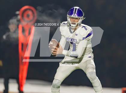 Thumbnail 3 in Douglas County vs. Arapahoe (CHSAA 5A 1st Round) photogallery.