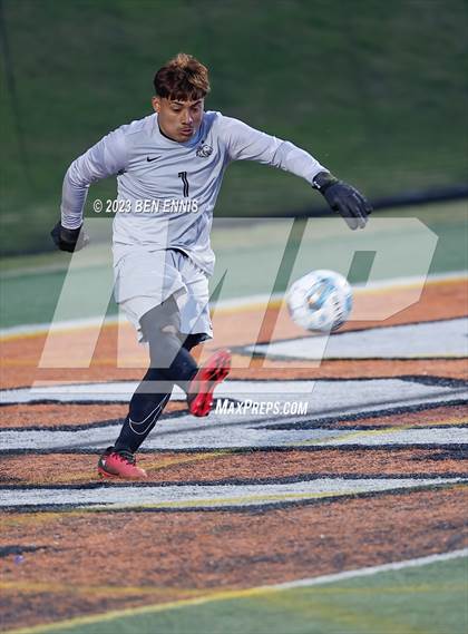 Thumbnail 2 in Coahulla Creek vs Oconee County (GHSA 3A Championship)  photogallery.