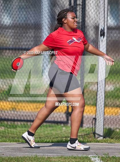 Thumbnail 3 in Panther Relays (Discus) photogallery.