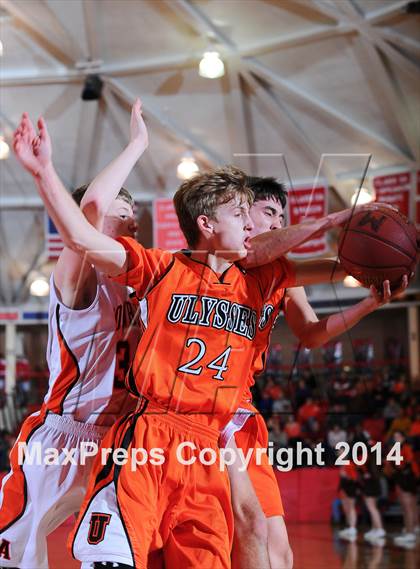 Thumbnail 3 in Abilene vs Ulysess (McPherson Substate 1st Round) photogallery.