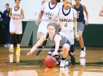Thumbnail 1 in Forsyth Country Day vs Concord First Assembly Academy (NCISAA 3A Championship) photogallery.
