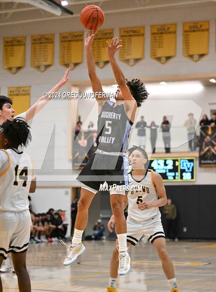 Thumbnail 2 in Dougherty Valley @ Bishop O'Dowd (CIF NCS D1 Semifinal) photogallery.