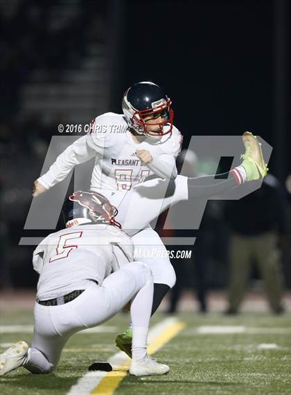 Thumbnail 2 in Pleasant Grove vs. Franklin photogallery.