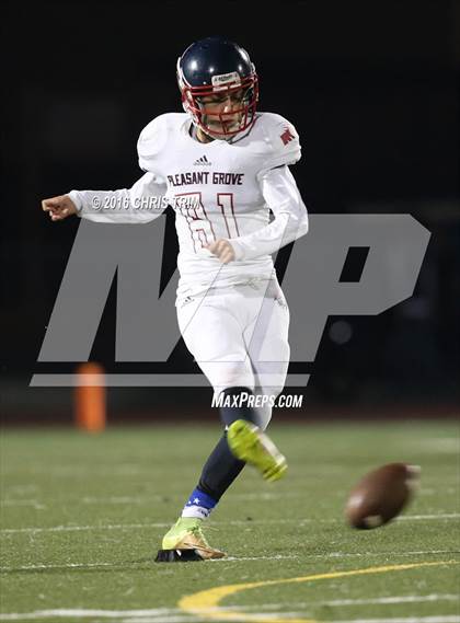 Thumbnail 3 in Pleasant Grove vs. Franklin photogallery.