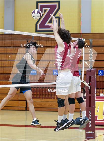 Thumbnail 2 in El Dorado @ Esperanza photogallery.