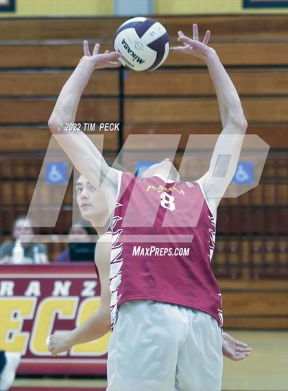 Thumbnail 1 in El Dorado @ Esperanza photogallery.