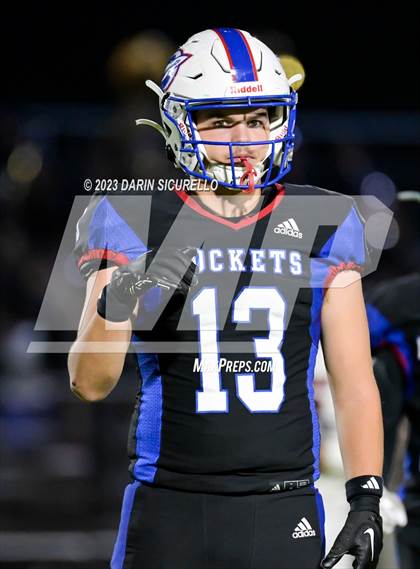 Thumbnail 3 in Glendale @ Moon Valley (Senior Night) photogallery.