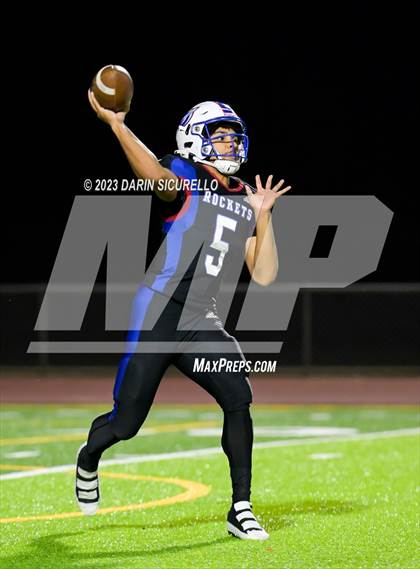 Thumbnail 2 in Glendale @ Moon Valley (Senior Night) photogallery.