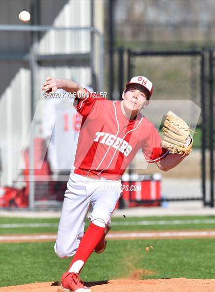 Thumbnail 3 in Valley View vs Sacred Heart (Era Tournament) photogallery.