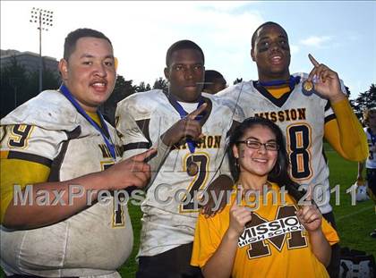 Thumbnail 3 in Mission @ Washington (CIF SF Section Final) photogallery.