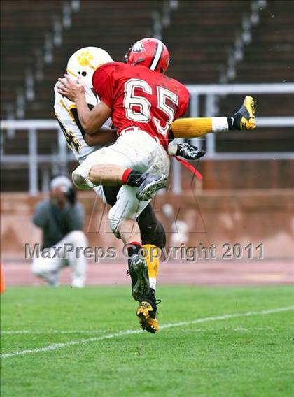 Thumbnail 3 in Mission @ Washington (CIF SF Section Final) photogallery.