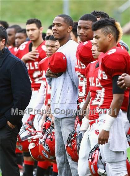 Thumbnail 2 in Mission @ Washington (CIF SF Section Final) photogallery.
