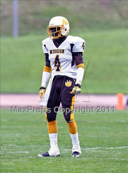 Thumbnail 2 in Mission @ Washington (CIF SF Section Final) photogallery.