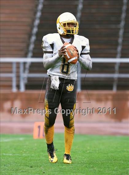 Thumbnail 3 in Mission @ Washington (CIF SF Section Final) photogallery.