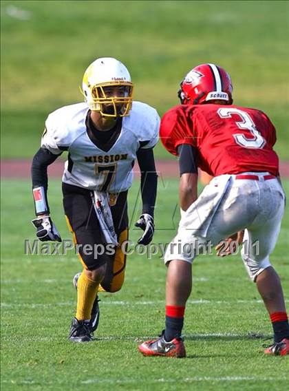 Thumbnail 2 in Mission @ Washington (CIF SF Section Final) photogallery.