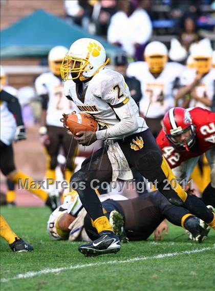 Thumbnail 2 in Mission @ Washington (CIF SF Section Final) photogallery.