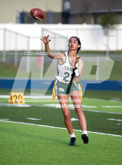 Thumbnail 1 in Sumner vs. Tampa Catholic photogallery.