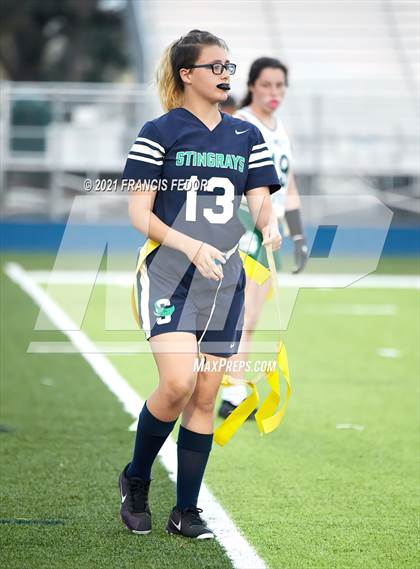 Thumbnail 2 in Sumner vs. Tampa Catholic photogallery.