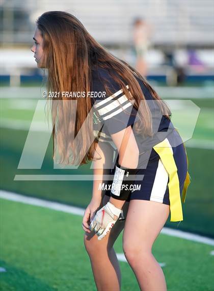Thumbnail 1 in Sumner vs. Tampa Catholic photogallery.