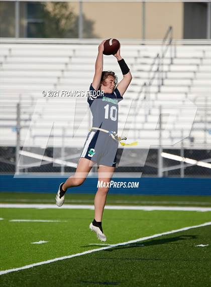 Thumbnail 2 in Sumner vs. Tampa Catholic photogallery.
