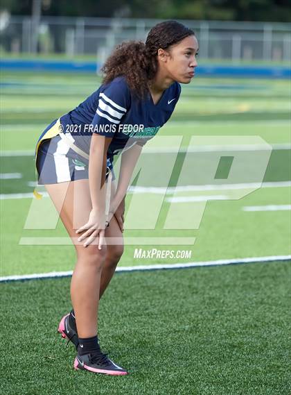 Thumbnail 3 in Sumner vs. Tampa Catholic photogallery.