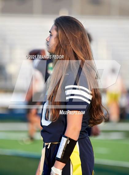 Thumbnail 3 in Sumner vs. Tampa Catholic photogallery.