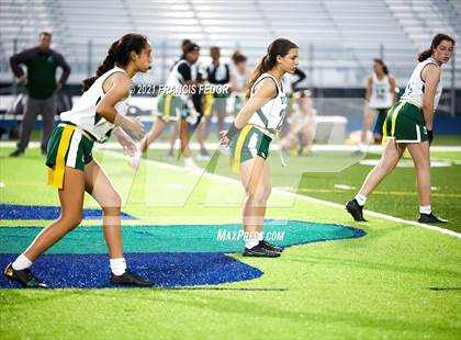 Thumbnail 1 in Sumner vs. Tampa Catholic photogallery.