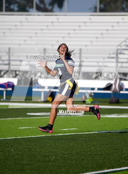 Thumbnail 3 in Sumner vs. Tampa Catholic photogallery.