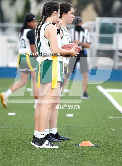 Thumbnail 1 in Sumner vs. Tampa Catholic photogallery.
