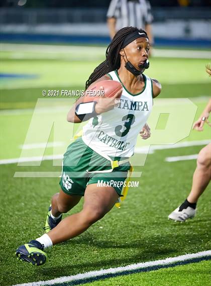 Thumbnail 3 in Sumner vs. Tampa Catholic photogallery.