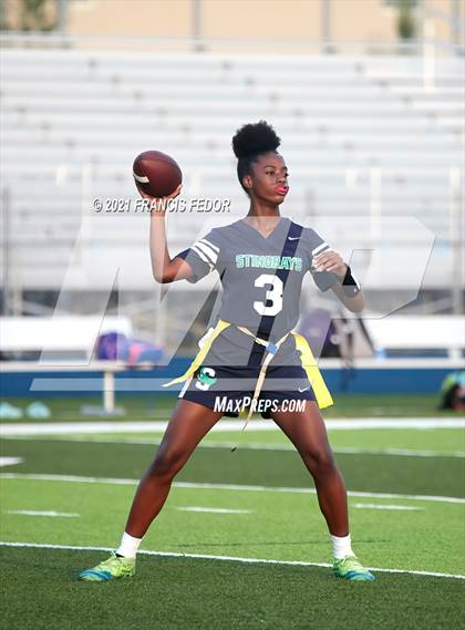 Thumbnail 3 in Sumner vs. Tampa Catholic photogallery.