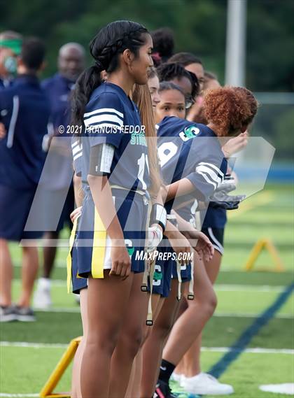 Thumbnail 3 in Sumner vs. Tampa Catholic photogallery.